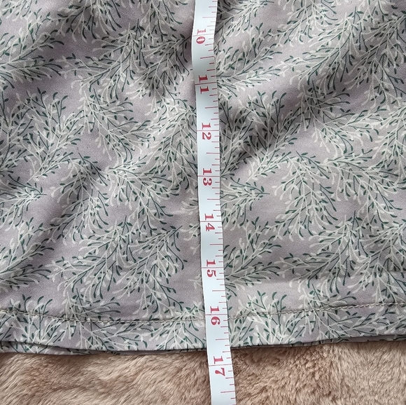 Pretty little thing Size 16 Floral Print mini Skirt - Picture 4 of 4